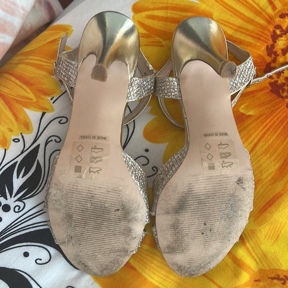 David’s bridal high heel shoes size7 - Picture 3 of 4